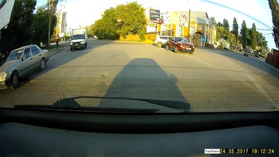 EVEN0017.MOV_snapshot_00.20_[2017.05.25_16.23.25].jpg